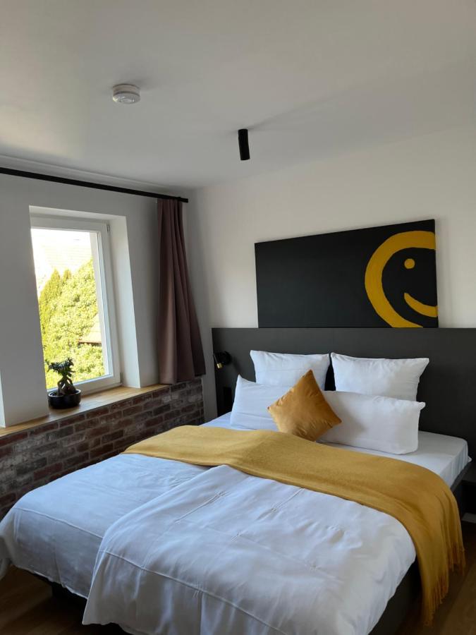 Hotel Am Markt Besigheim Bagian luar foto